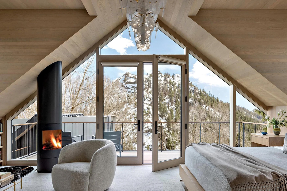 Fresh, modern, and light finishes that reflect The New Rustic in mountain home interiors